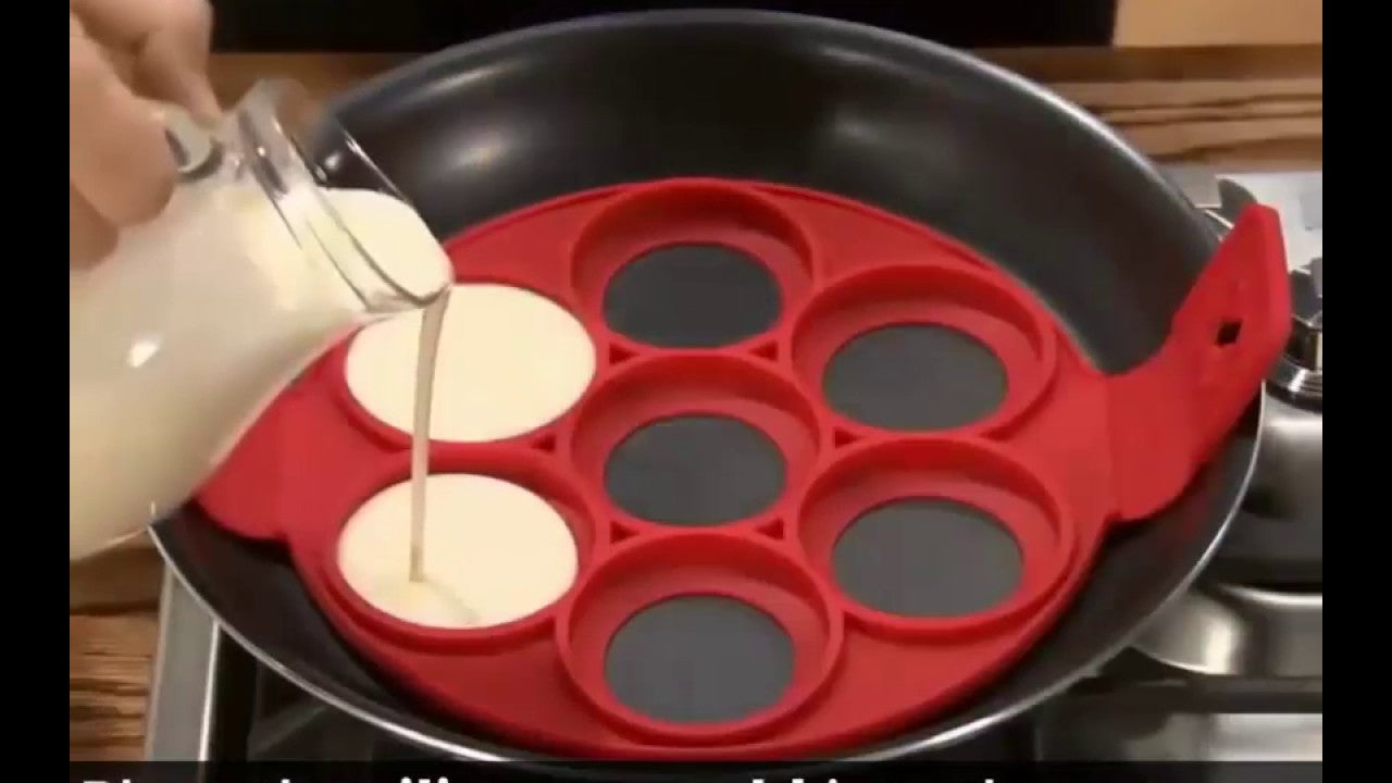 Flippin' Non-Stick Pancake Maker